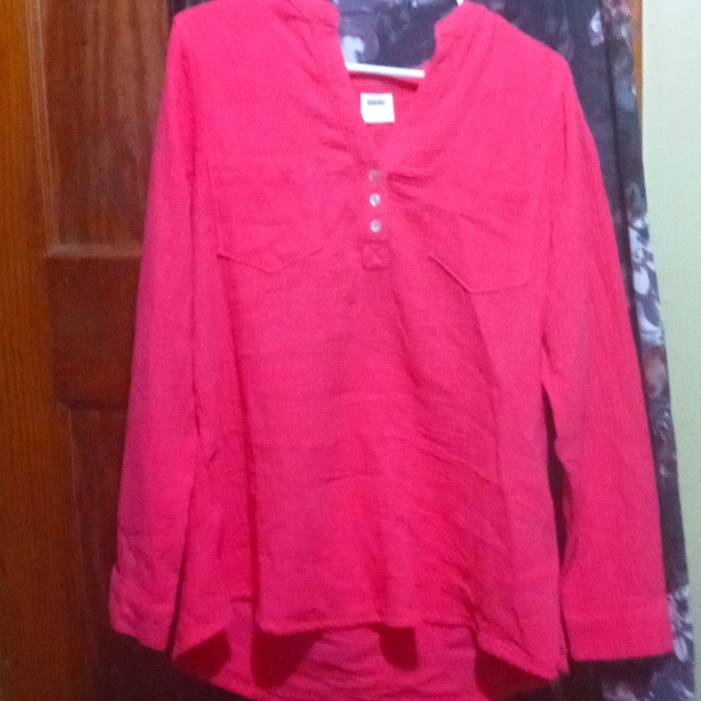 Pink shirt and floral leggings